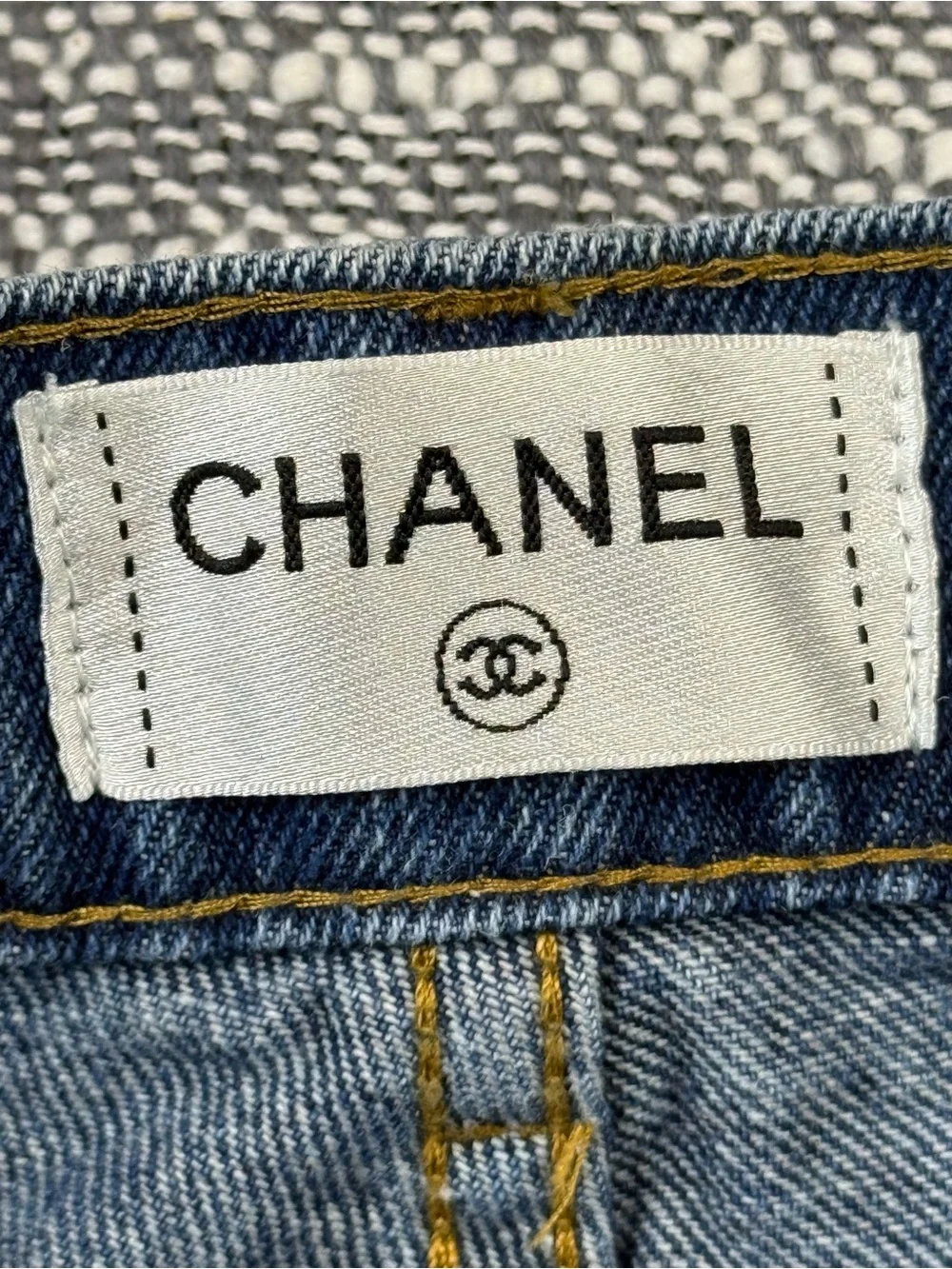 CHANEL High Rise 90s Denim Jeans with Gold CC Buttons rhinestones tapered gems